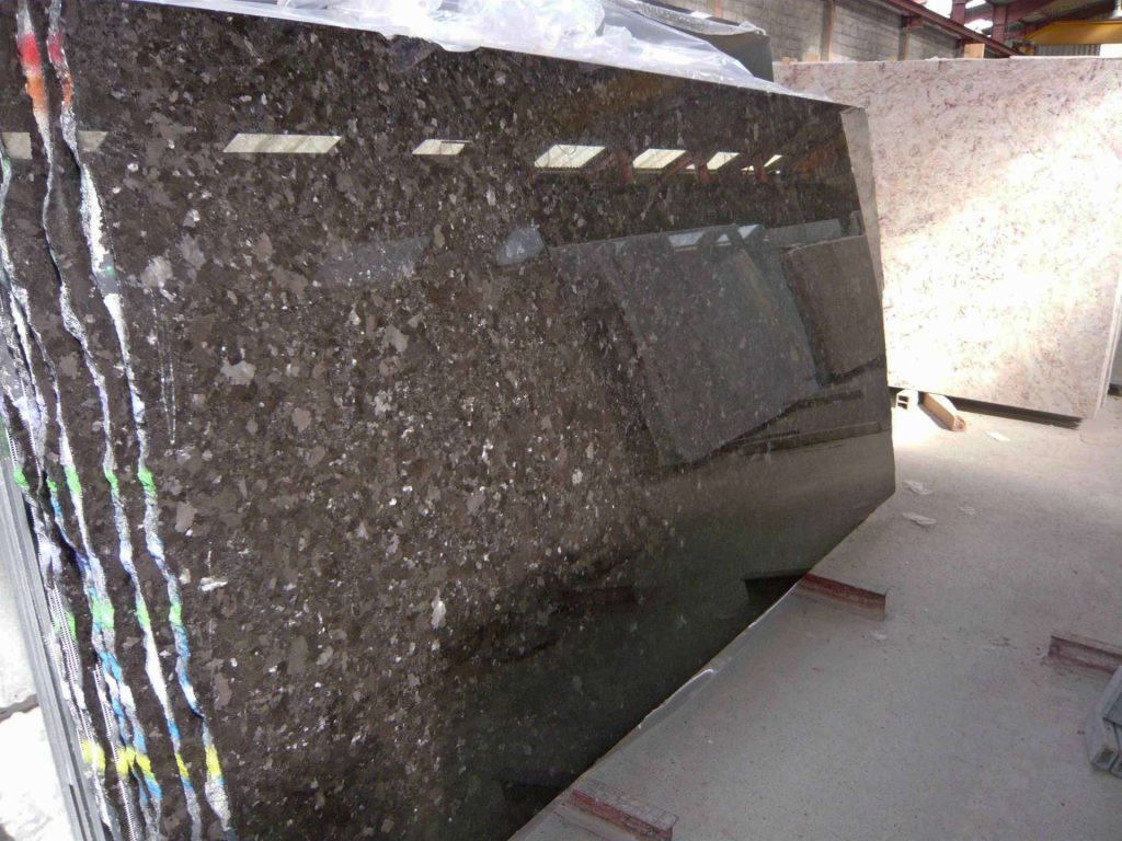 Brown Antique 1706-1