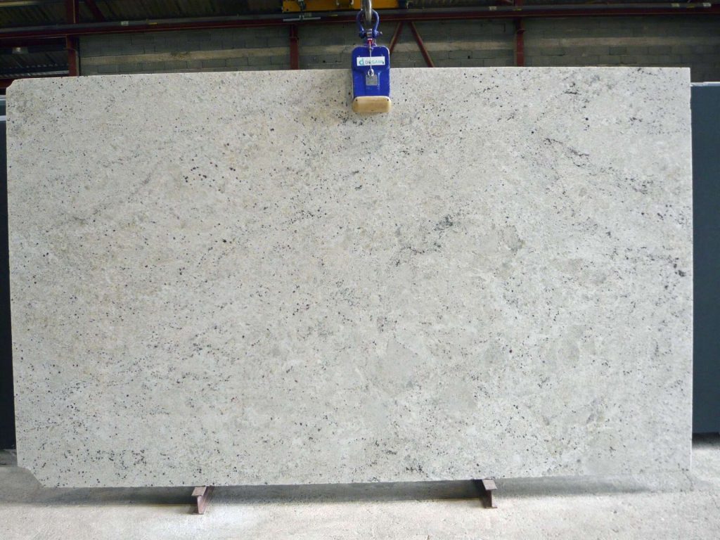 Colonial White 3cm 2507-480