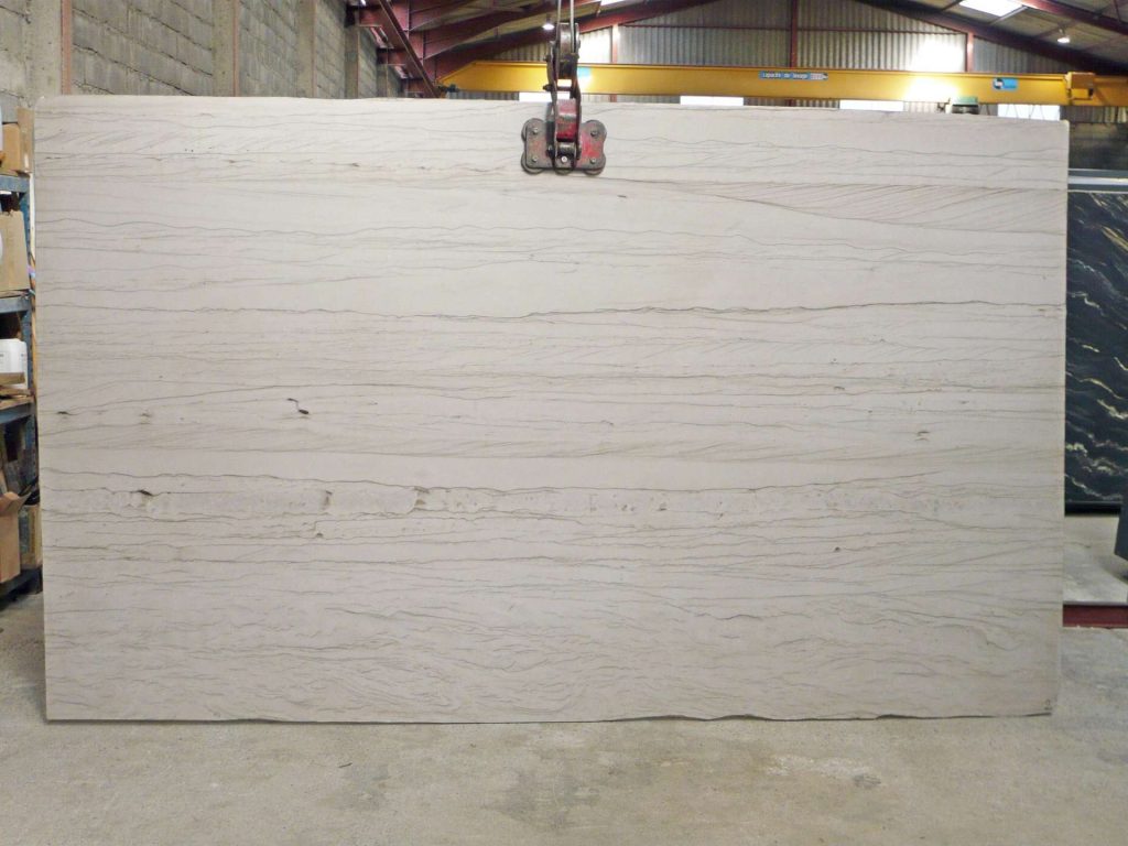 White Macaubas 2402-104